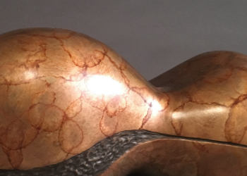 Resting Figure Bronze CloseUp 2019